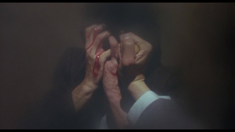Screen capture from Eyes of Laura Mars