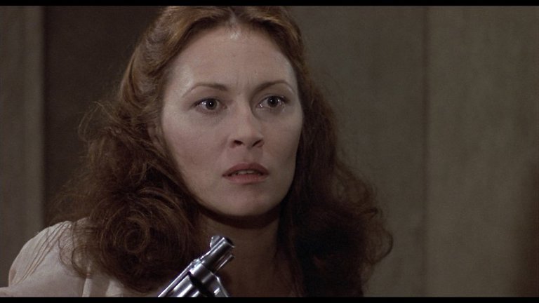 Screen capture from Eyes of Laura Mars