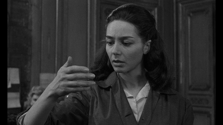 Screen capture from Léon Morin, Priest
