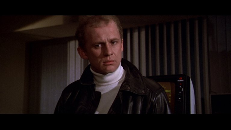 Screen capture from Lifeforce