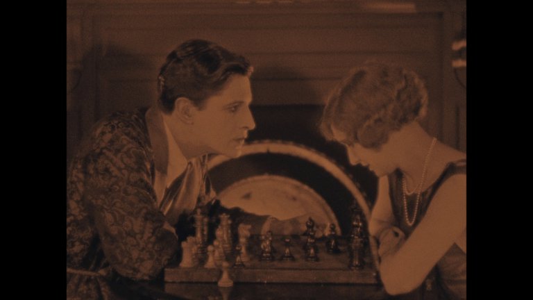 Screen capture from The Lodger: A Story of the London Fog