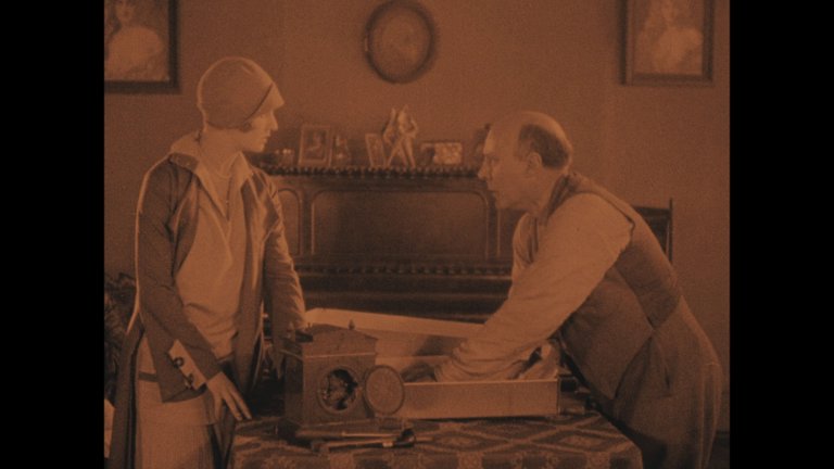 Screen capture from The Lodger: A Story of the London Fog