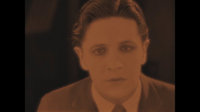 Screen capture from The Lodger: A Story of the London Fog