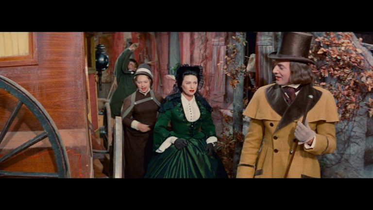 Screen capture from Lola Montès