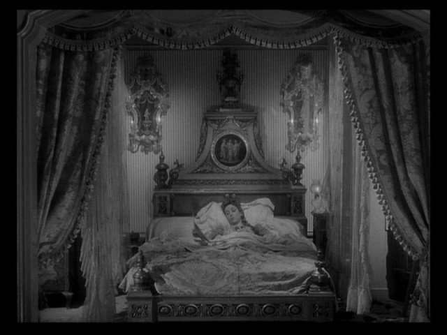Screen capture from The Earrings of Madame de . . .