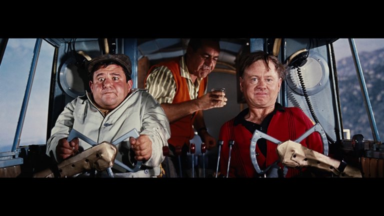 Screen capture from It's a Mad, Mad, Mad, Mad World