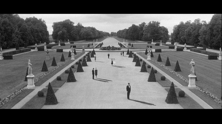 Screen capture from Last Year at Marienbad