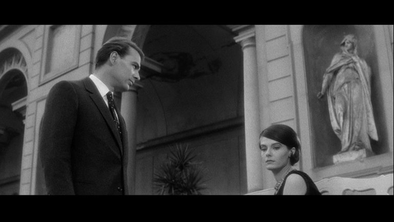 Screen capture from Last Year at Marienbad