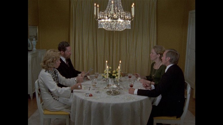 Screen capture from Scenes from a Marriage