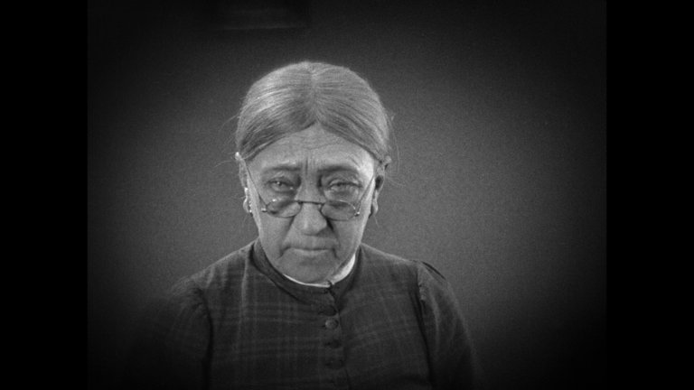 Screen capture from Master of the House