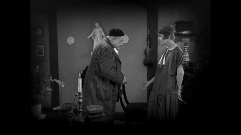 Screen capture from Master of the House