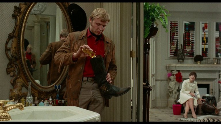 Screen capture from Midnight Cowboy