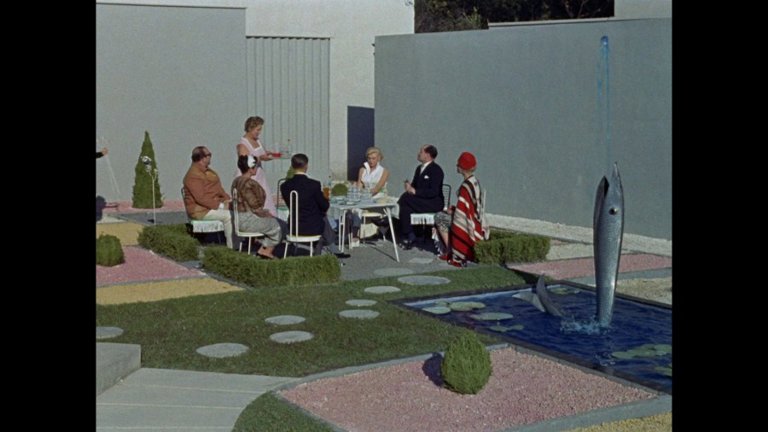 Screen capture from Mon oncle
