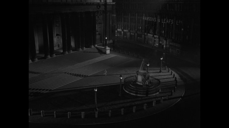 Screen capture from Night and the City