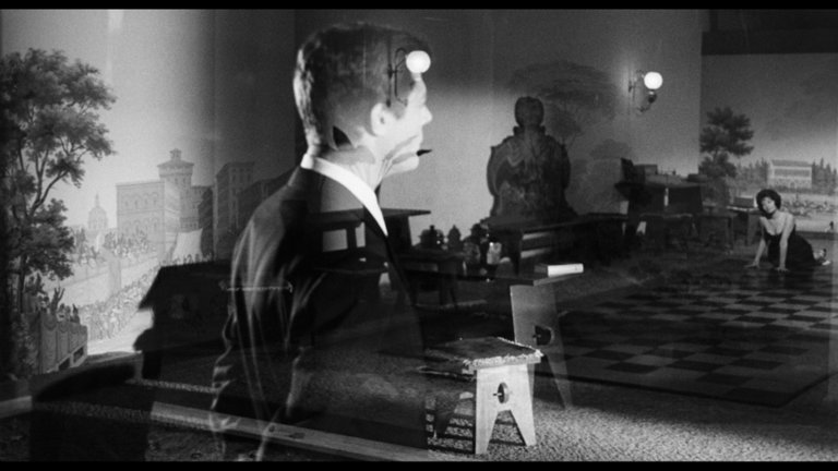 Screen capture from La notte
