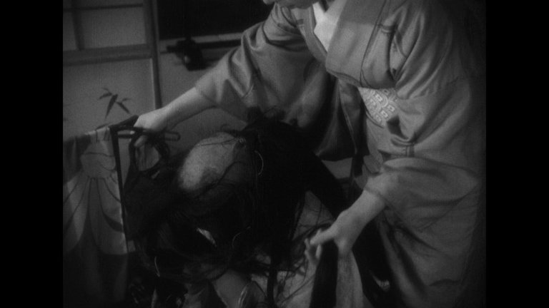 Screen capture from The Life of Oharu