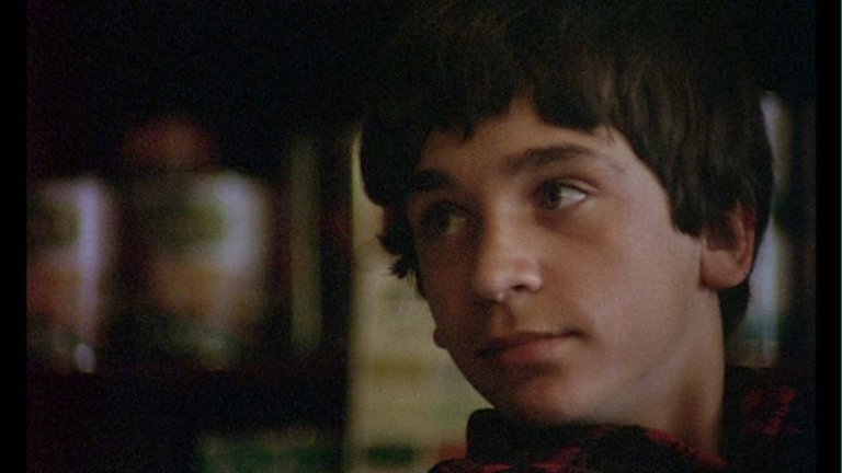 Screen capture from Mon oncle Antoine