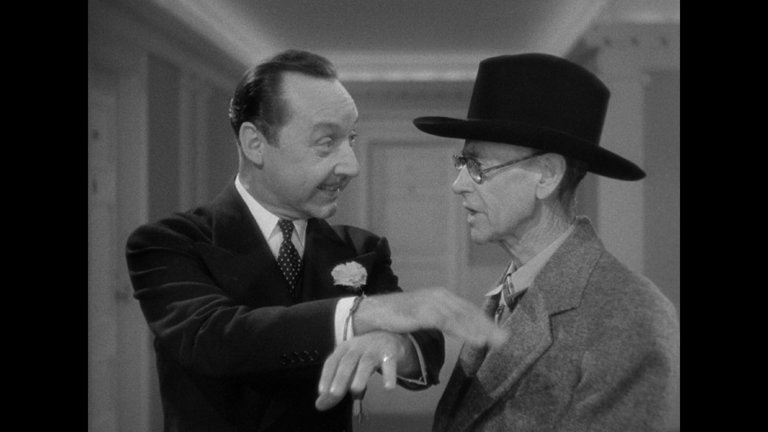 Screen capture from The Palm Beach Story