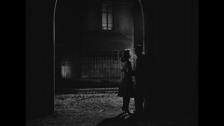 Screen capture from Panique