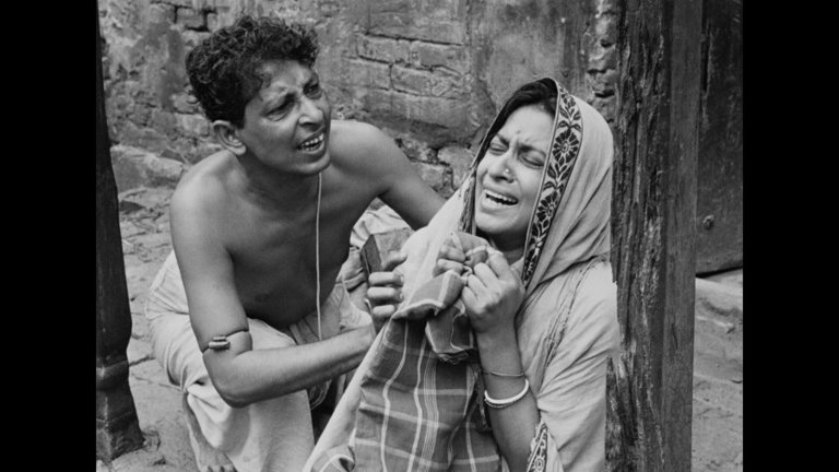 Screen capture from Pather Panchali