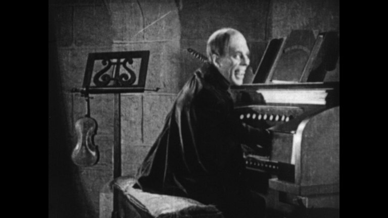 Screen capture from The Phantom of the Opera