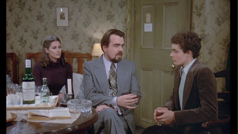 Screen capture from The Phantom of Liberty