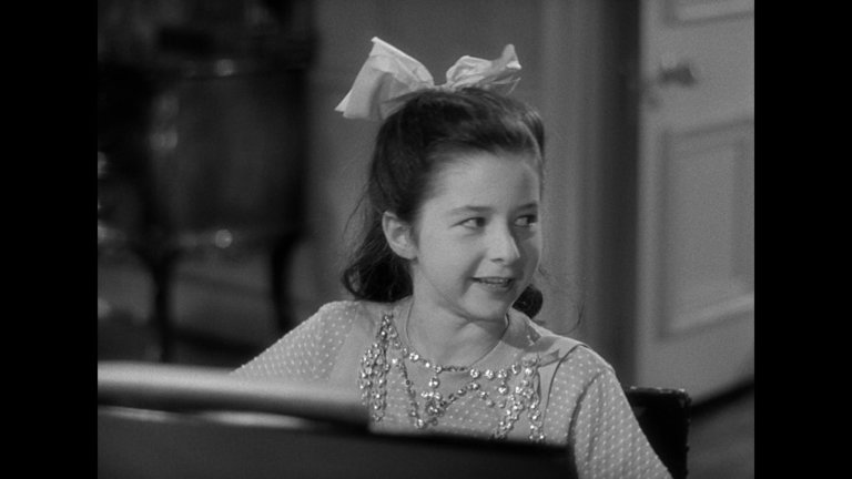 Screen capture from The Philadelphia Story