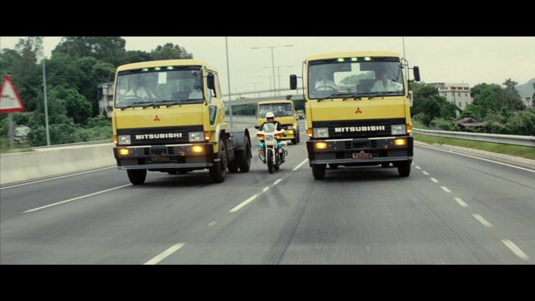 Screen capture from Police Story/Police Story 2