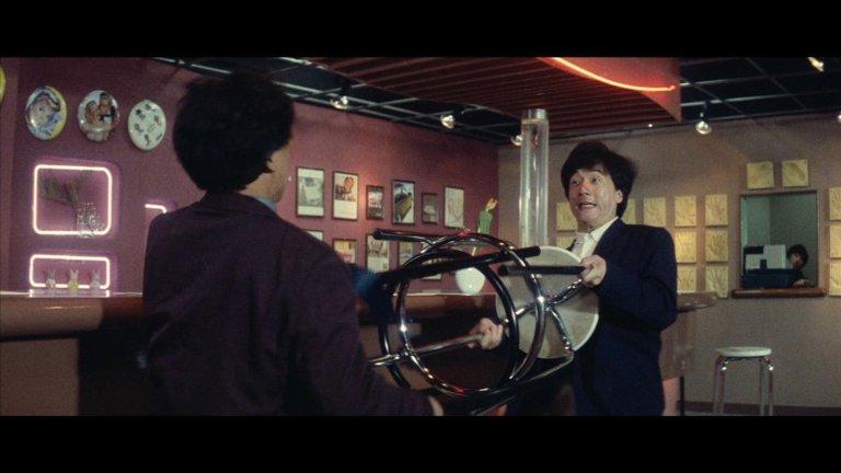 Screen capture from Police Story/Police Story 2