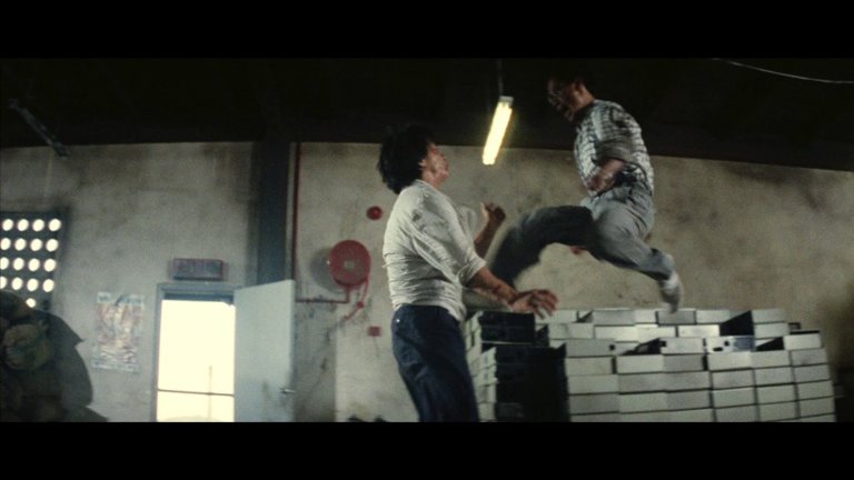 Screen capture from Police Story/Police Story 2