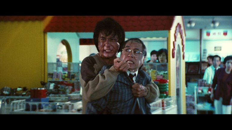 Screen capture from Police Story/Police Story 2