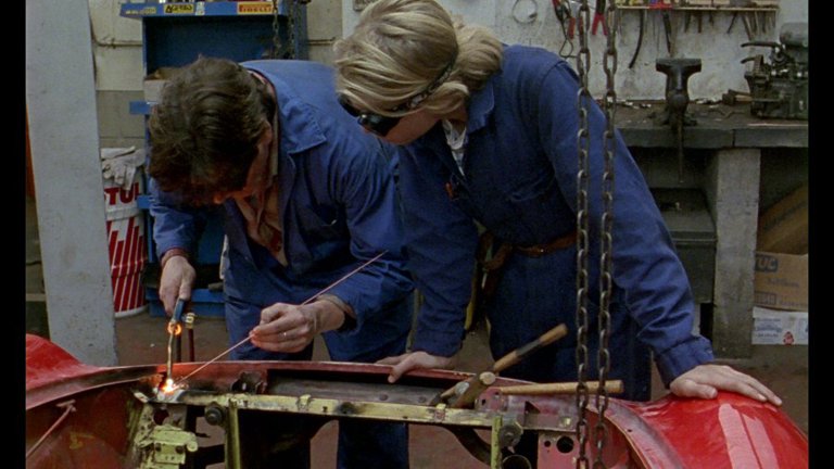 Screen capture from La promesse