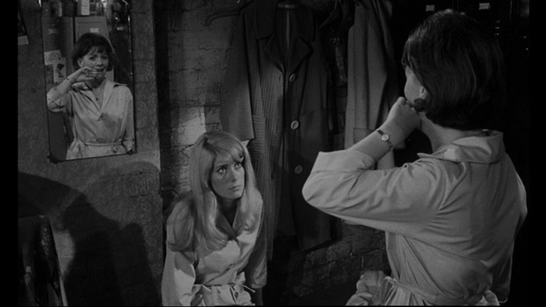 Screen capture from Repulsion