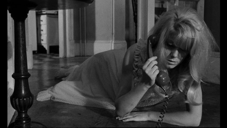 Screen capture from Repulsion