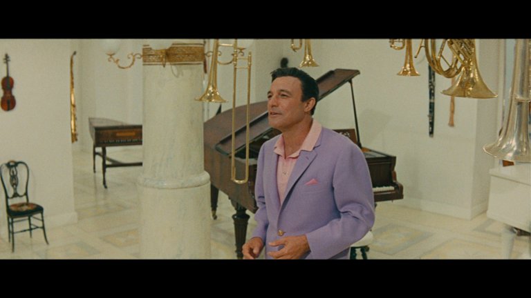 Screen capture from The Young Girls of Rochefort