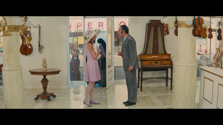 Screen capture from The Young Girls of Rochefort