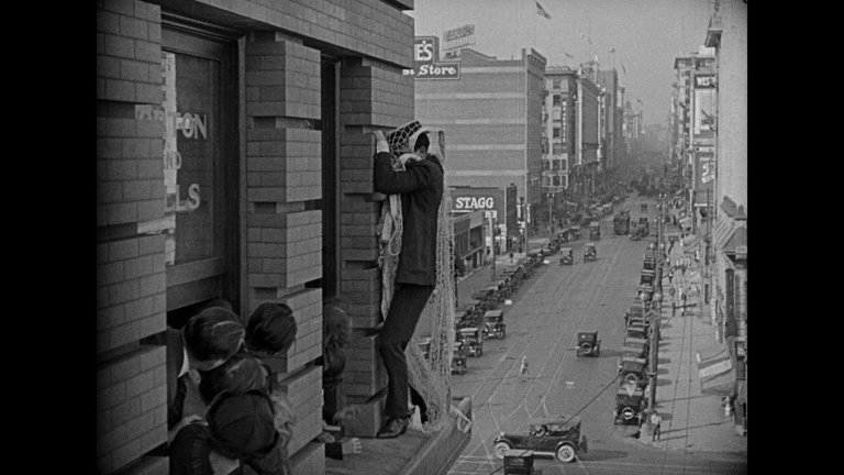 Screen capture from Safety Last!