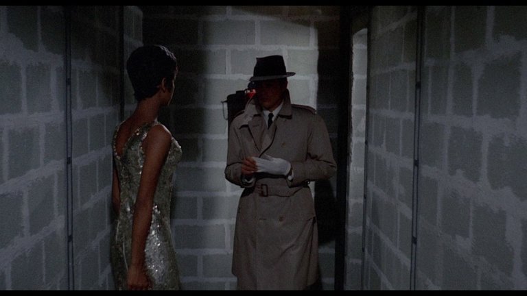 Screen capture from Le samouraï