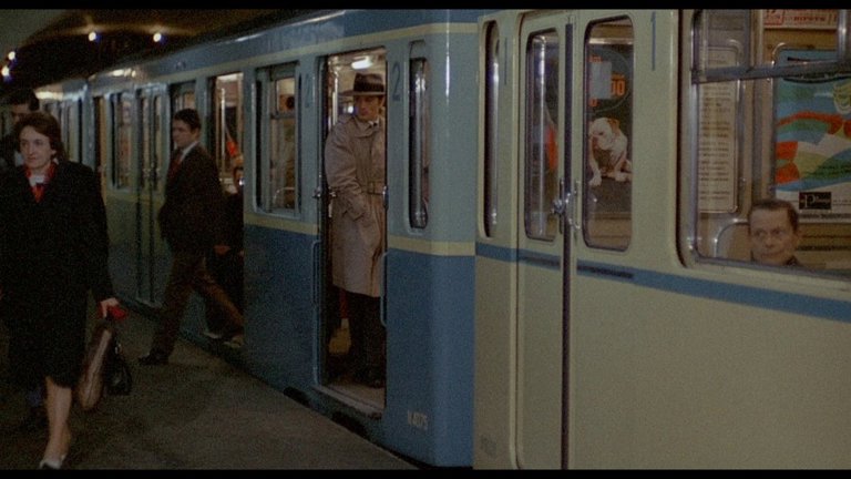 Screen capture from Le samouraï