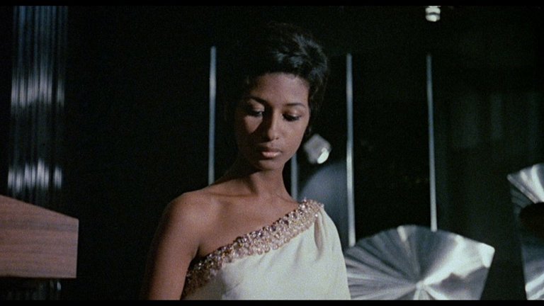 Screen capture from Le samouraï