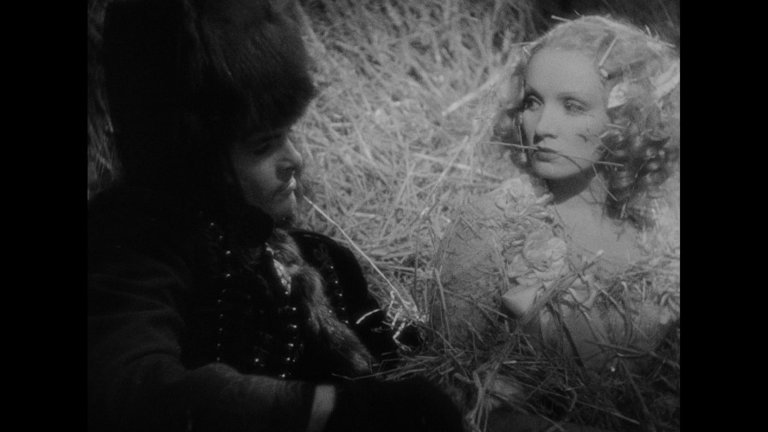 Screen capture from The Scarlet Empress