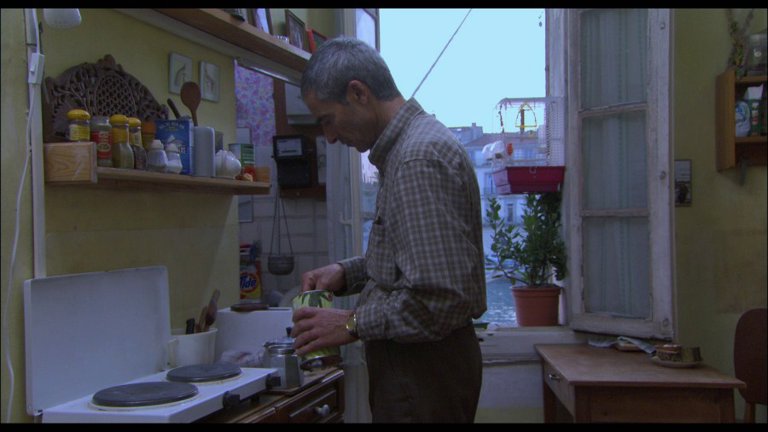 Screen capture from The Secret of the Grain