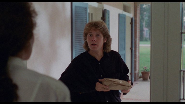 Screen capture from sex, lies, and videotape