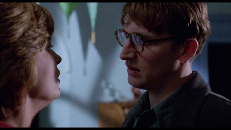 Screen capture from Shallow Grave