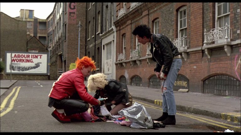 Screen capture from Sid & Nancy