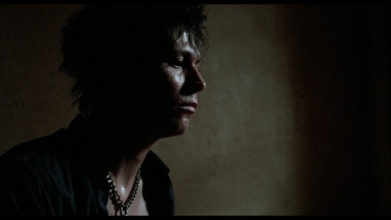 Screen capture from Sid & Nancy