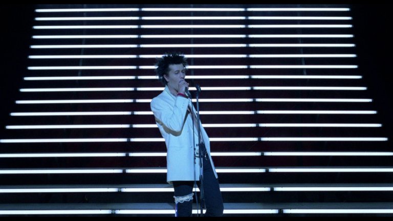 Screen capture from Sid & Nancy