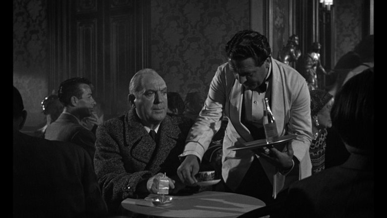Screen capture from Some Like It Hot