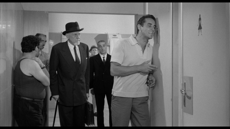 Screen capture from Il sorpasso