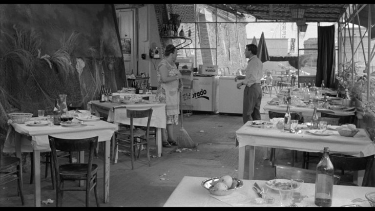 Screen capture from Il sorpasso